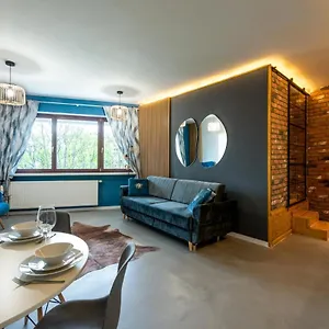 premium-apartment-for-old-town-jewish-quarter-krakow.krakowhotelspoland.com/